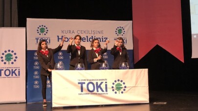 TOKİ’nin Silivri’de yaptığı konutlar için kura çekimi yapıldı