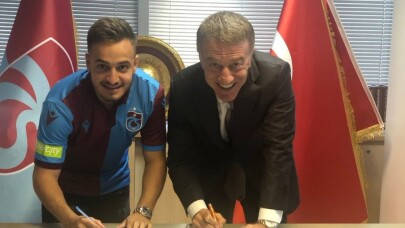 Trabzonspor, Yusuf Sarı ile 3 yıllık sözleşme imzaladı