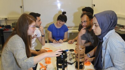 Üniversite öğrencileri, tasarladıkları uydu sistemiyle ABD’de Türkiye’yi temsil edecek