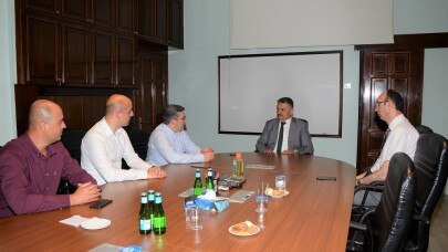 Vali Yazıcı, fabrikaları inceleyerek iş adamlarını dinledi
