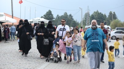 Araplar Uludağ’a akın etti