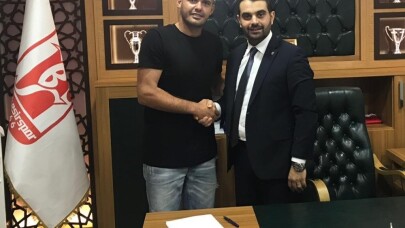 Atilla Özmen 2 yıl daha Balıkesirspor’da