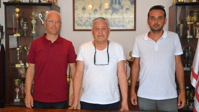 Ayvalıkgücü Belediyespor’un teknik patronu Mutlu Karakaş oldu