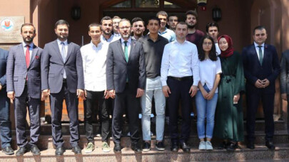 Bakan Kasapoğlu Kağıthane'de Gençlik Projelerini Değerlendirdi