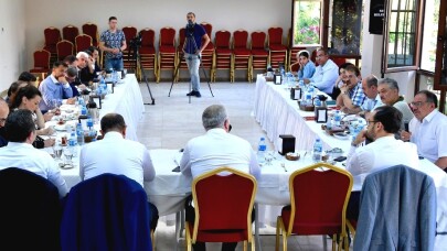 Başkan Turan, muhtarlarla bir araya geldi