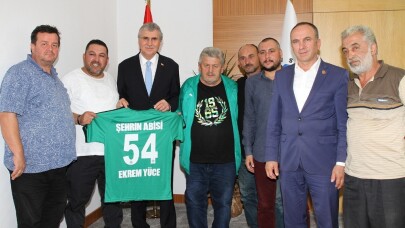 Başkan Yüce: “Hep birlikte Sakaryaspor’un etrafında kenetleneceğiz”