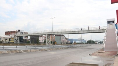 Bir modern üst geçit daha hizmete girdi