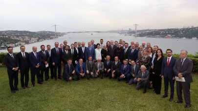 Cumhurbaşkanı Erdoğan, genel yayın yönetmenleriyle bir araya geldi