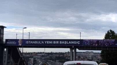 Ekrem İmamoğlu, Billboard’lardan teşekkür edip tatile gitti