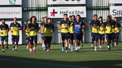 Fenerbahçe hazırlıklarını sürdürdü