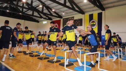 Fenerbahçe hazırlıklarını sürdürdü