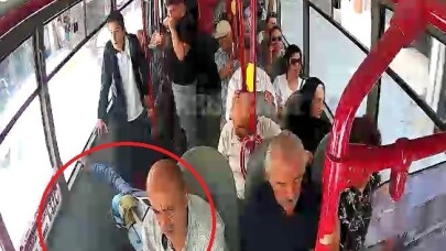 Otobüste bulduğu 2 bin TL’yi şoföre teslim etti