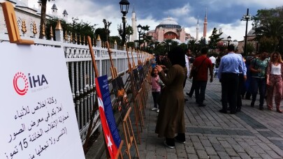 Sultanahmet’teki 15 Temmuz Sergisi turistlerden büyük ilgi görüyor