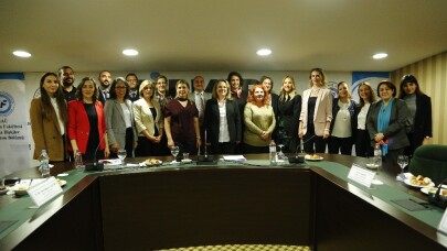 ‘Yalan haber mesleğin itibarını öldürüyor’