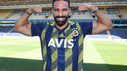 Adil Rami resmen Fenerbahçe’de