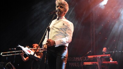 Ayvalık’ta “Manuş Baba” coşkusu