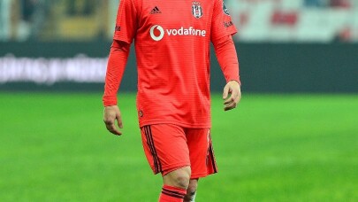 Beşiktaş ayrılığı açıkladı