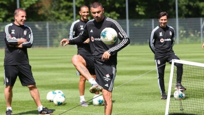 Beşiktaş kamp çalışmalarını sürdürüyor