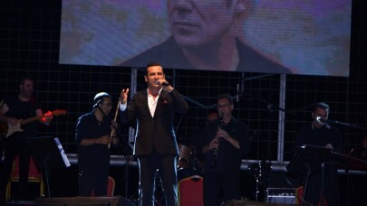 Ferhat Göçer konserine Kocaeli’de yoğun ilgi
