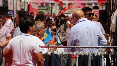 Laleli’de alışveriş festivali başladı, 250 alıcı ağırlanacak