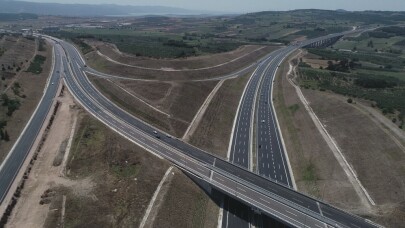 (Özel) İstanbul-İzmir otobanı trafiği rahatlattı