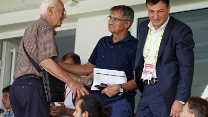 Şenol Güneş, Ümraniye’de tribünde