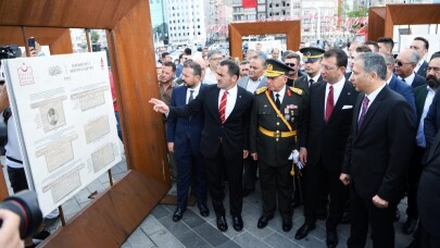 Taksim Meydanı’nda ’Zafer Haftası Sergisi’ açıldı