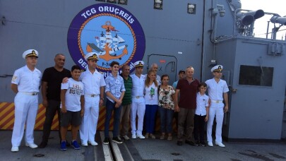 TCG Oruç Reis ve TCG Güven savaş gemileri kapılarını ziyaretçilere açtı