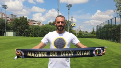 Vedat Muriqi: "Annem sayesinde futbolcu, dedem sayesinde Fenerbahçeli oldum"