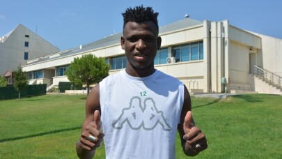 Abdullahi Shehu: "Bursaspor için transfer tekliflerini değerlendirmedim"