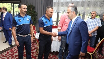 Aktaş: “Adamına göre muâmele yok”