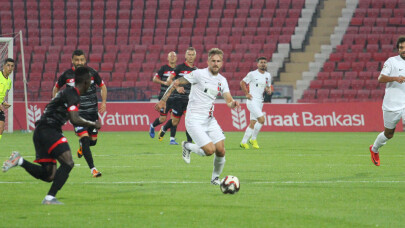 Ziraat Türkiye Kupası: Balıkesirspor: 0 - Vanspor: 0 (İlk yarı sonucu)