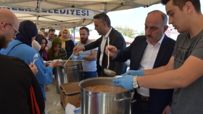 Erenler’de ağızlar aşure ile tatlandı