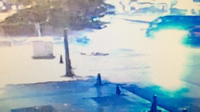 Fatih’te motosikletli gencin hayatını kaybettiği kaza kamerada