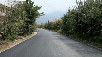 Geyve’nin 3 mahallesinde asfalt memnuniyeti