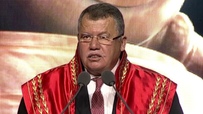 'AB'nin bu tutumu, hukuk derslerinde okutulacak türden tam bir skandaldır'