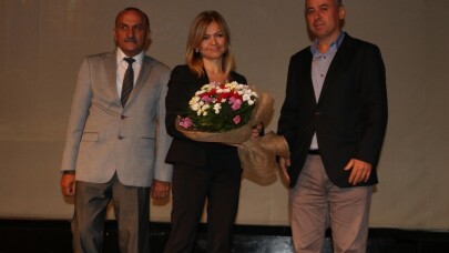 Kartal Belediyesi alzheimer konferansına ev sahipliği yaptı