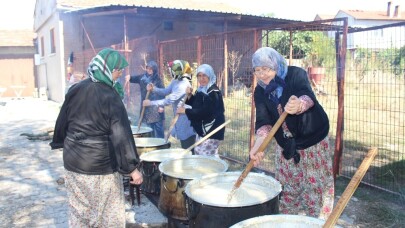 Mustafakemalpaşa’da kazanlar kardeşlik için kaynadı