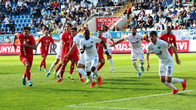 Süper Lig: Kasımpaşa: 3 - Antalyaspor: 0 (Maç sonucu)