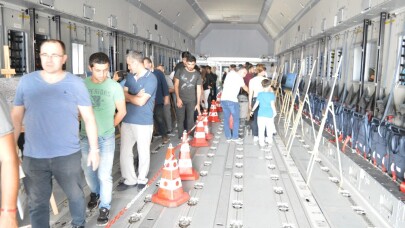 TEKNOFEST’te Airbus A400M uçağı için vatandaşlar kuyruğa girdi