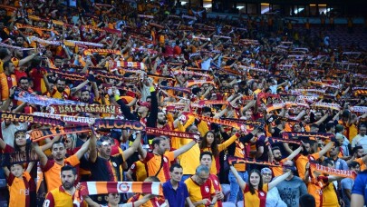 Türk Telekom Stadyumu’nda 11. Galatasaray - Fenerbahçe derbisi