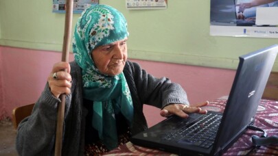 Türk Telekom’un sosyal sorumluluk projesi İnternetle Hayat Kolay’da yeni dönem