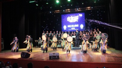 Tuzla’da kültür sanat sezonu Anadolu mozaiğiyle açıldı