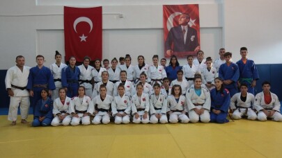 Ümit Milli Kadın Judo Takımı, Dünya Şampiyonası’na Ankara’da hazırlanıyor