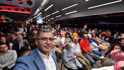 Üsküdar Valide Sultan Gemisi’nde musiki konserine yoğun ilgi