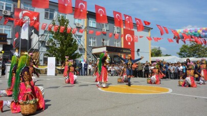 Vali Canbolat: “Eğitimde hata geleceği olumsuz etkiler”