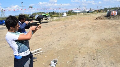 Yamaç paraşütü şampiyonasına rüzgâr damga vurdu