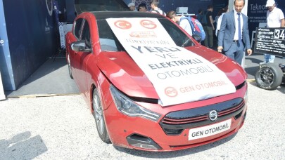 Yerli ve elektrikli otomobil TEKNOFEST’te görücüye çıktı