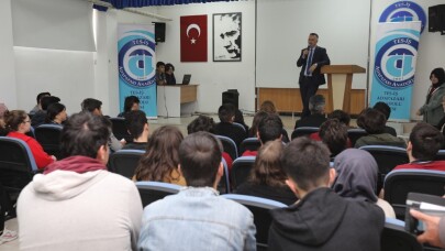 Başkan Işıksu’dan gençlere önemli mesajlar