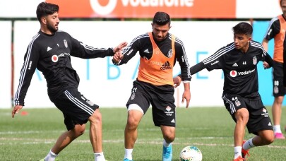 Beşiktaş, kondisyon ve taktik çalıştı